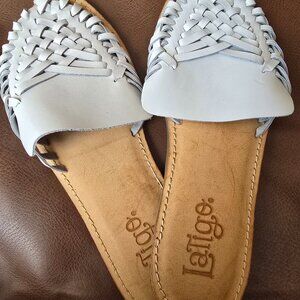 Latigo Ladies white leather flat sandal